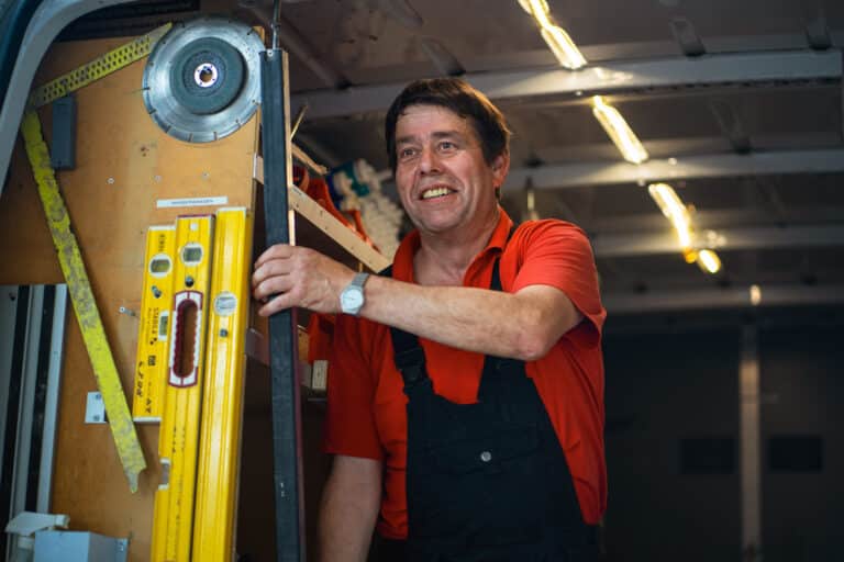 Heiming Fenster und Türen in Raesfeld | Karriere als ✔ Metallbauer FR Konstruktionstechnik ✔ Monteure für Bauelemente ✔ Produktion ✔ Montage